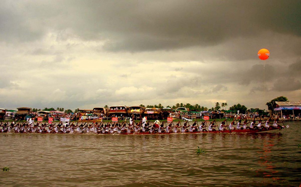 Vallamkali Boat Race