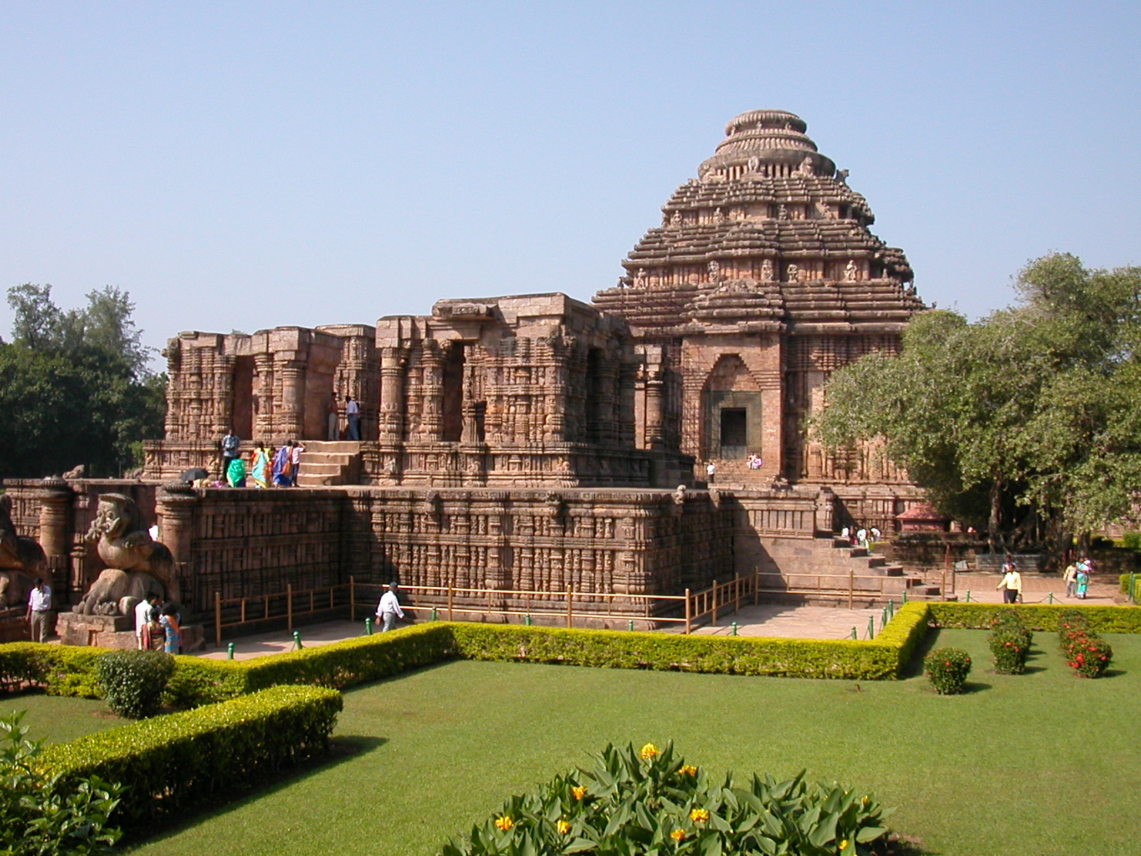 konark-dance-and-music-festival-a-global-cultural-stage-in-odisha