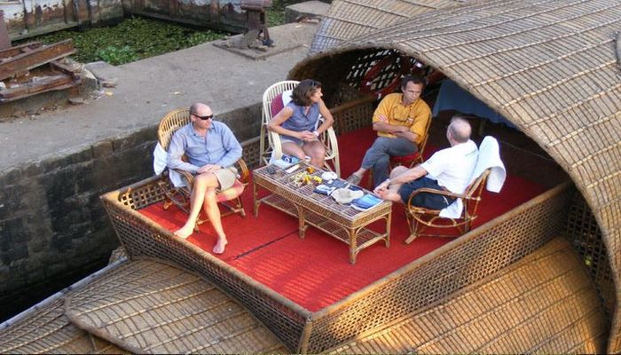 kerala backwaters tour