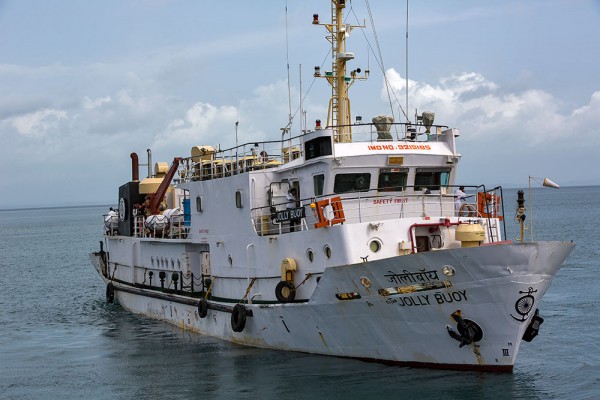 ferry-jolly-buoy