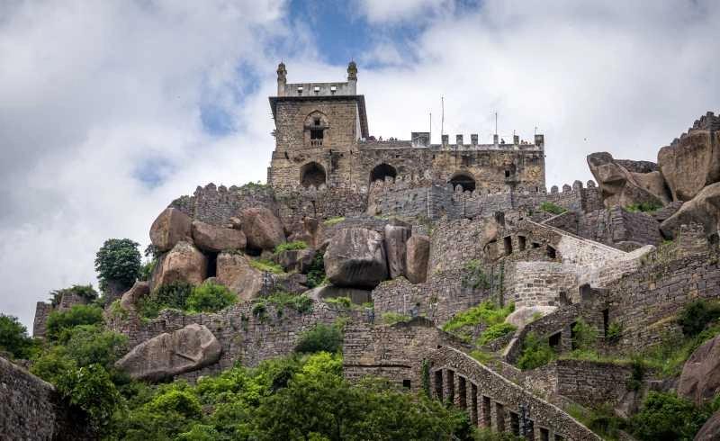 A Walk through the Historical Places of Hyderabad This Christmas