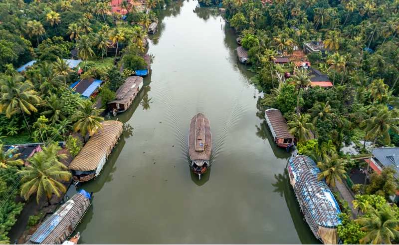 10 THINGS NOT TO BE MISSED ON YOUR KERALA TOUR