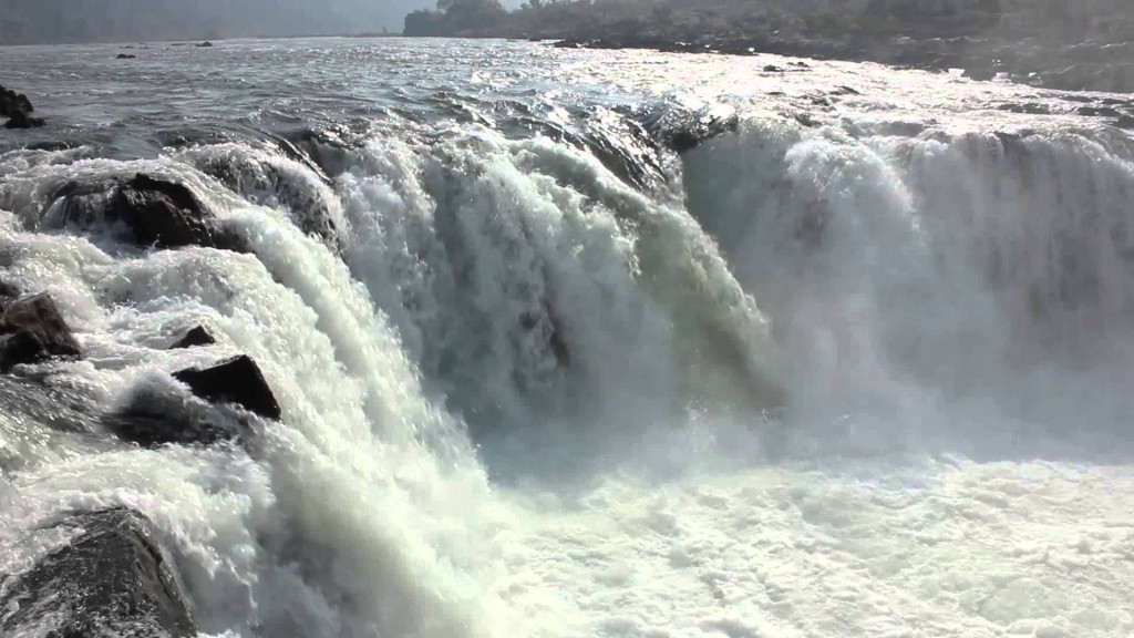 Dhuandhar Falls