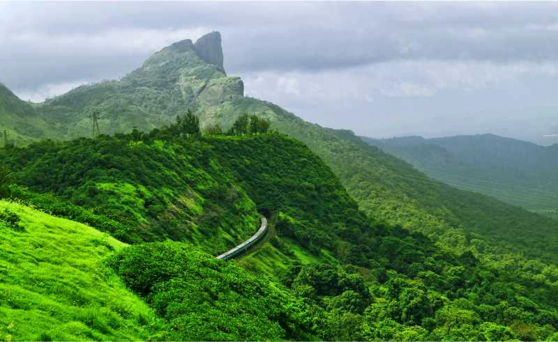 Surreal Monsoon Holiday Destinations of India, that leave one spellbound