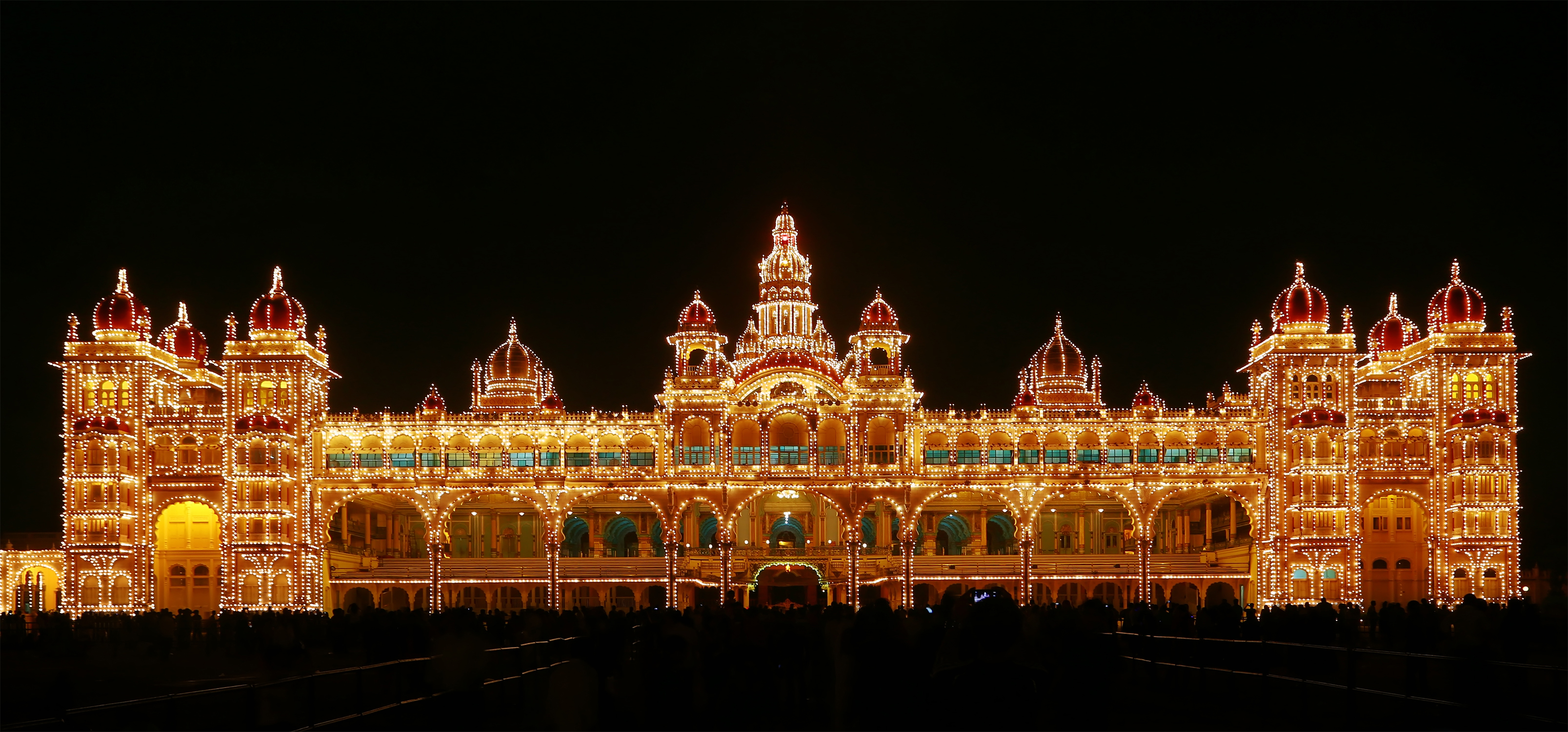 mysore_palace_illuminated