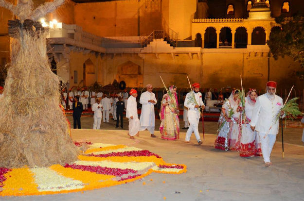 7 Spectacular Festivals of India celebrated in March