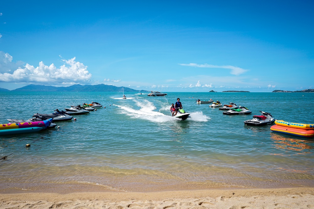 Water Skiing 