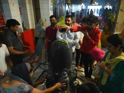 Abhishekam (Sacred Bathing of Shiva Lingam)