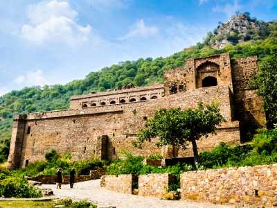 Offbeat & Mystical Forts
