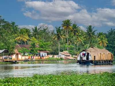 What Are the Kerala Backwaters