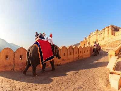 Summer (April – June) – Best for Budget Travelers & Offbeat Explorers